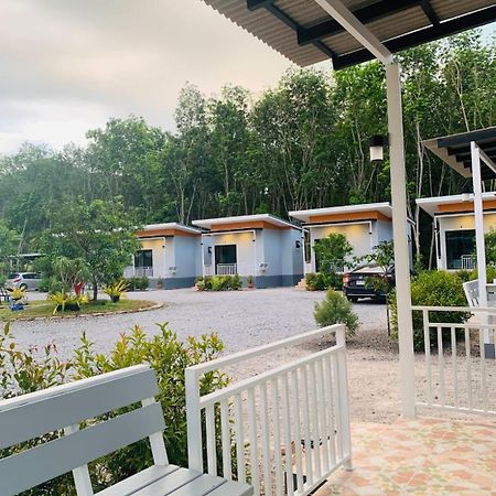 Suanvadee Resort สวนวดี รีสอร์ท Don Sak Екстер'єр фото
