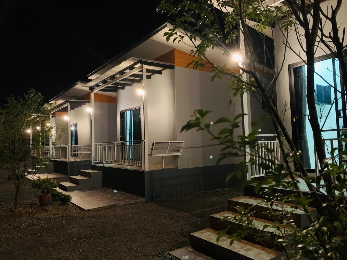 Suanvadee Resort สวนวดี รีสอร์ท Don Sak Екстер'єр фото