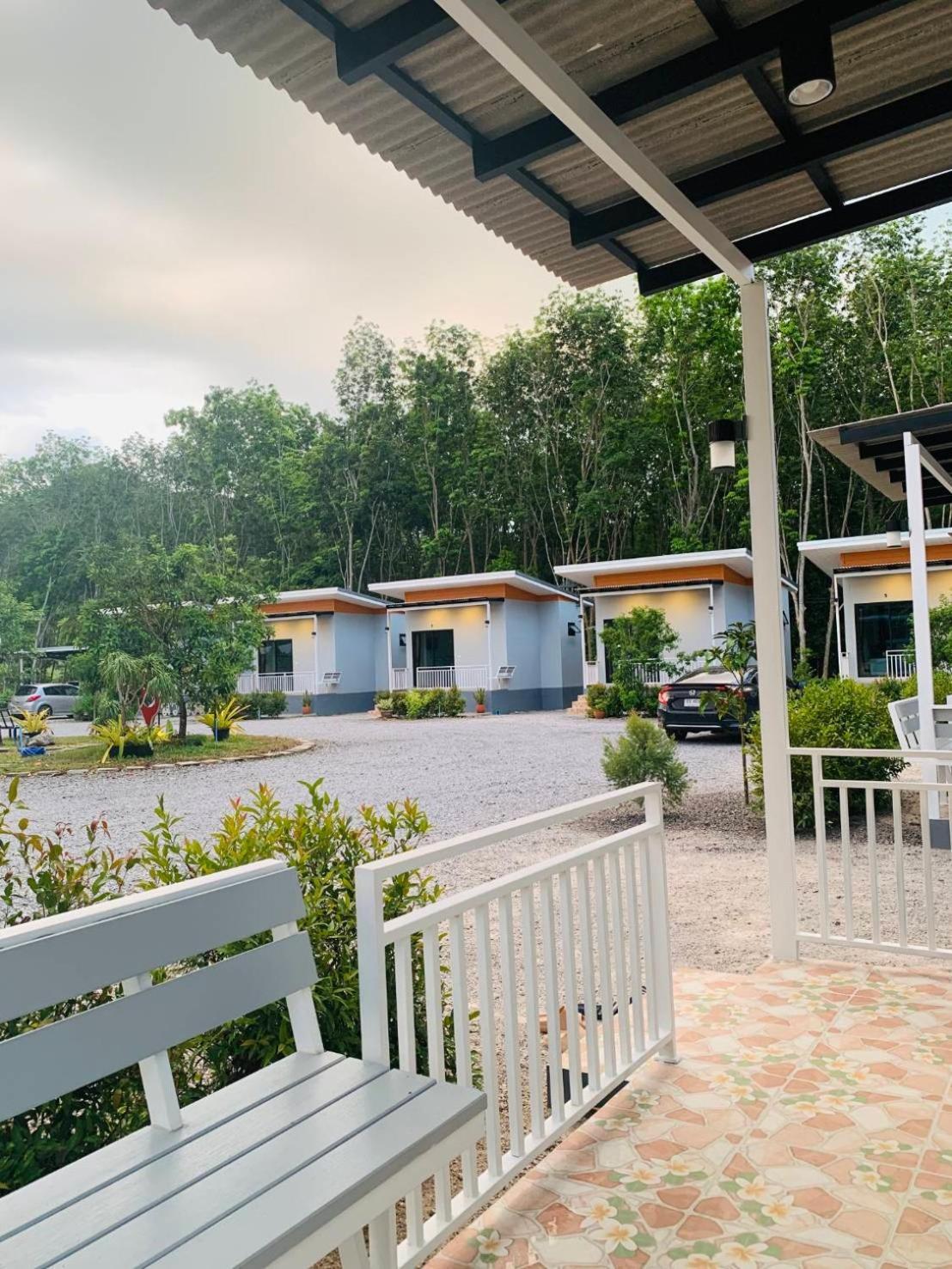 Suanvadee Resort สวนวดี รีสอร์ท Don Sak Екстер'єр фото
